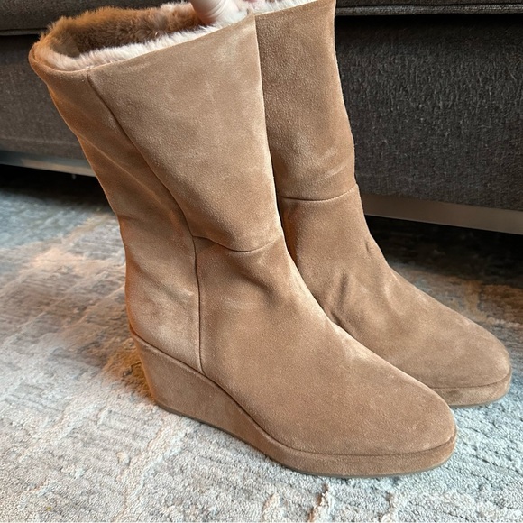AQUATALIA Weatherproof Imperia Faux‎ Fur Lined Suede Wedge Boots Size 9.5
Tan - Picture 2 of 9